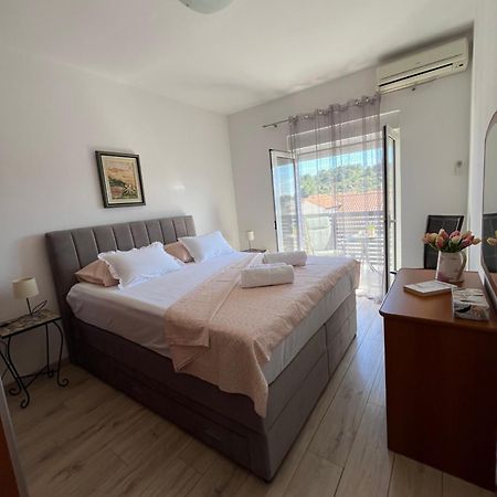 Apartment Božo Hvar Town Extérieur photo