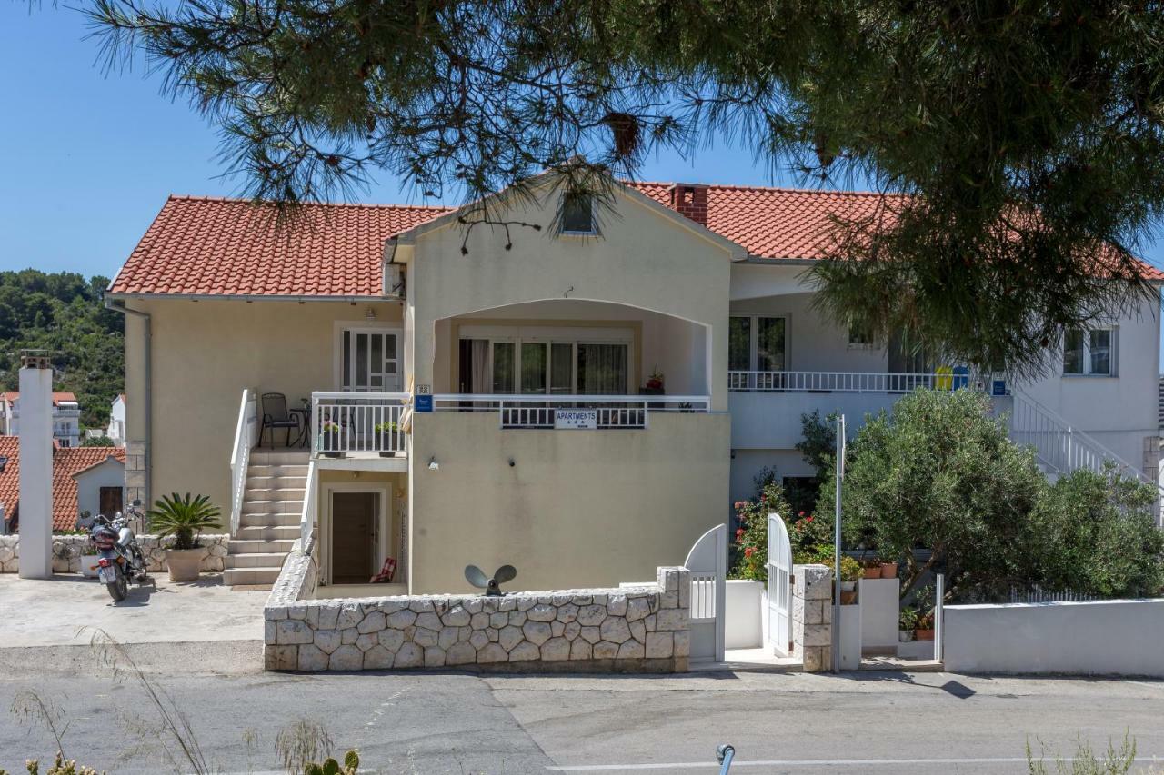 Apartment Božo Hvar Town Extérieur photo