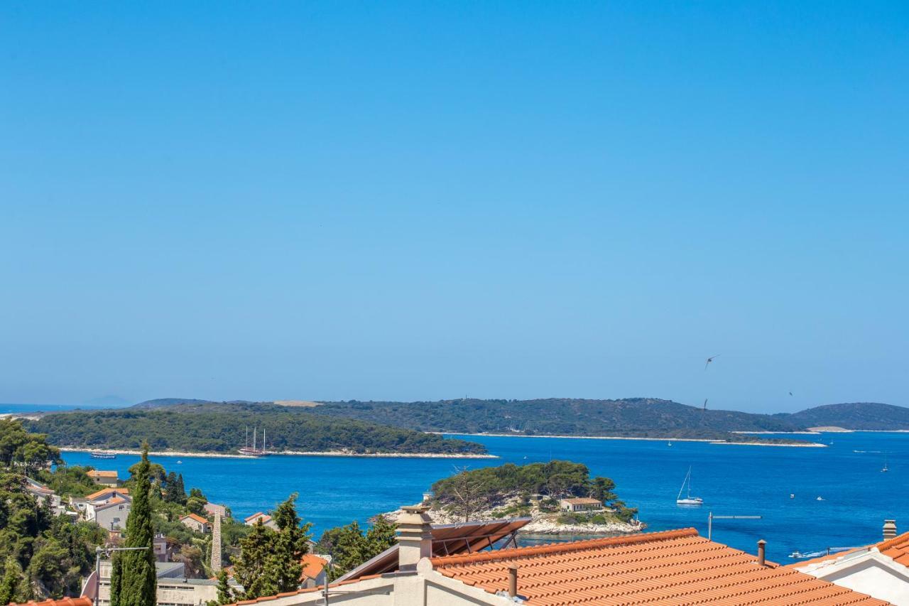 Apartment Božo Hvar Town Extérieur photo
